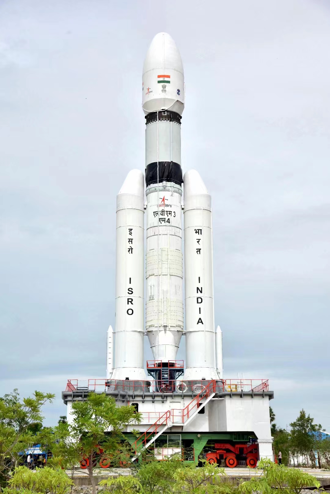 展示大国雄心：印度用LVM3运载火箭发射月船三号探测器成功